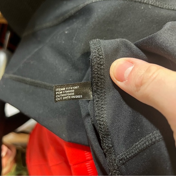 Torrid Leggings High Rise Full-Length Pocket Black Size 5X / 28 Active Workout - Picture 13 of 13